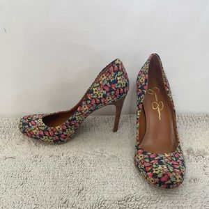 Colorful Jessica Simpson